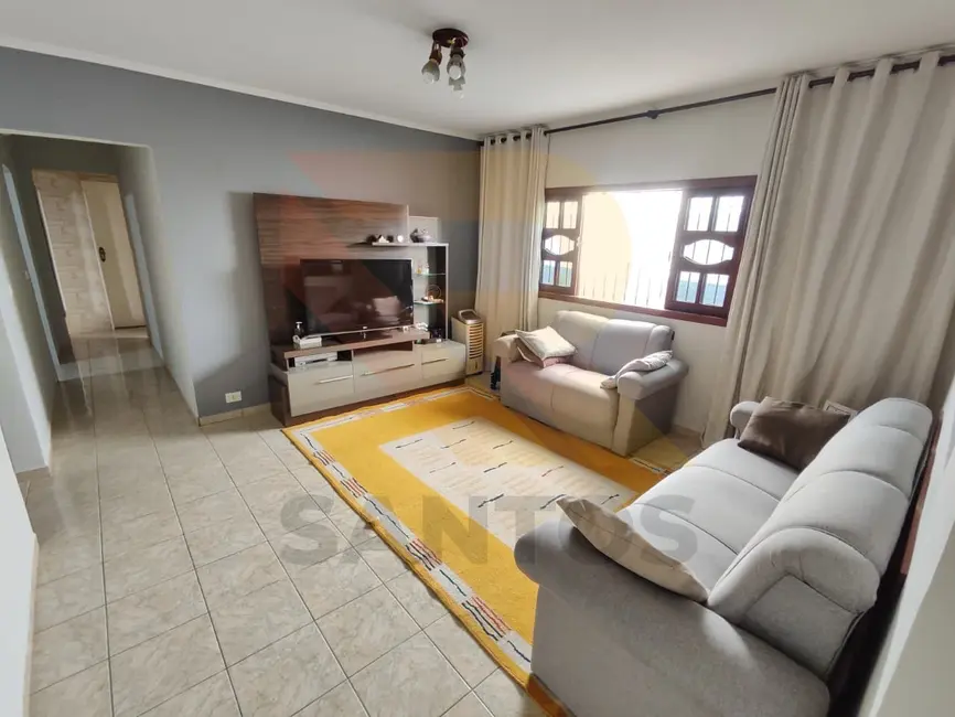 Foto 4 de Casa com 3 quartos à venda, 230m2 em Vila Maria Augusta, Itaquaquecetuba - SP