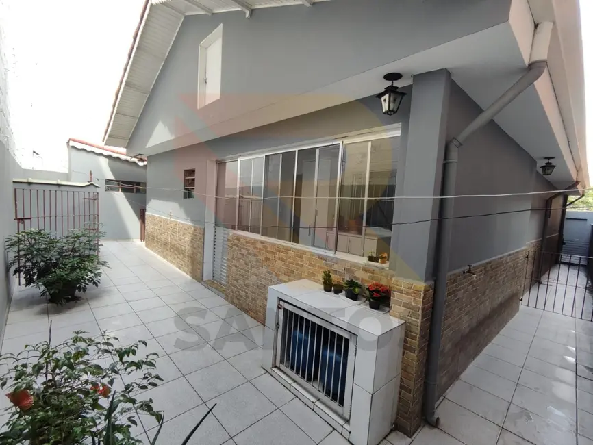 Foto 2 de Casa com 3 quartos à venda, 230m2 em Vila Maria Augusta, Itaquaquecetuba - SP