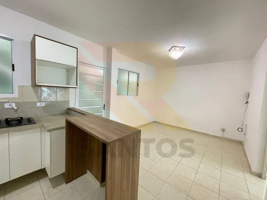 Apartamento com 2 quartos para alugar, 47m2 em Portão, Aruja - SP - imagem 6 Foto 6 de Apartamento com 2 quartos para alugar, 47m2 em Portão, Aruja - SP