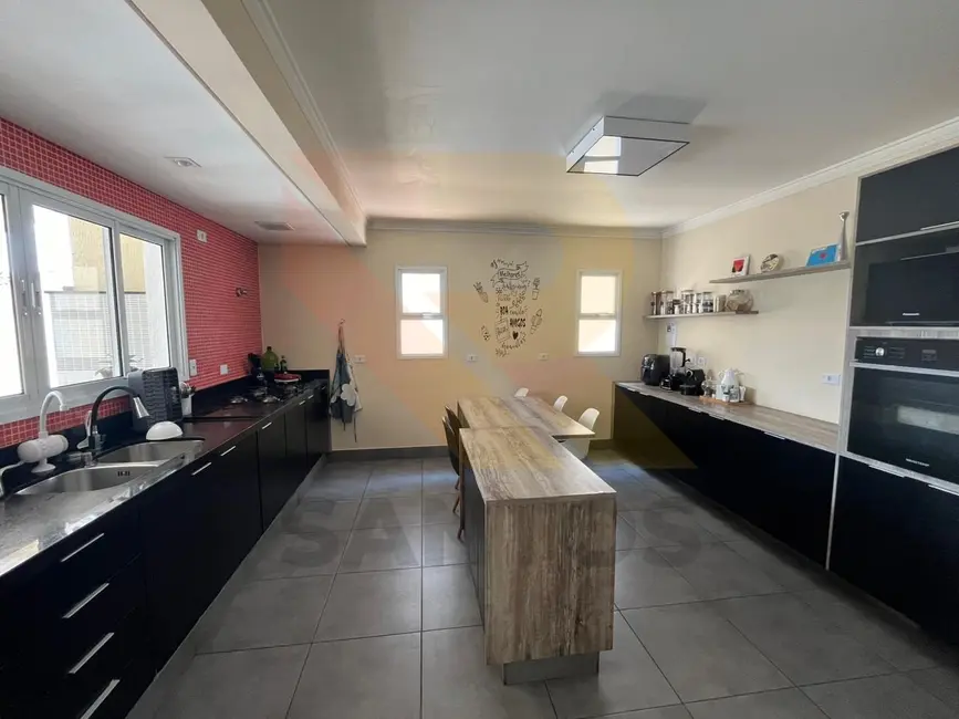 Foto 5 de Casa de Condomínio com 4 quartos à venda em Jardim Imperial Hills III, Aruja - SP
