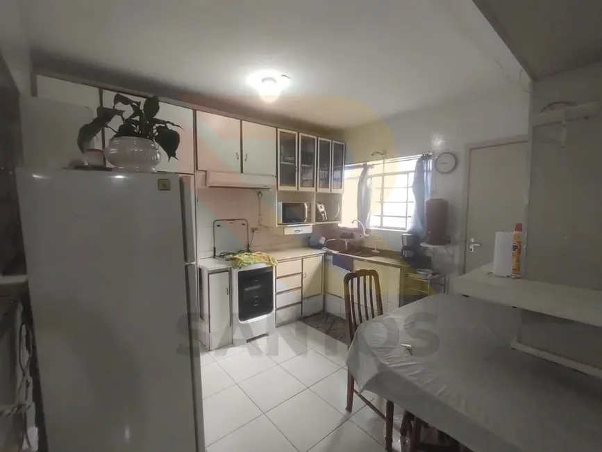 Foto 5 de Casa com 3 quartos à venda, 168m2 em Vila Riman, Aruja - SP
