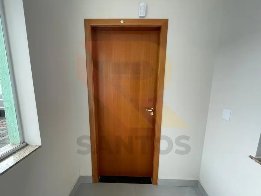 Sala Comercial para alugar, 40m2 em Jardim Planalto, Aruja - SP - imagem 8 Foto 8 de Sala Comercial para alugar, 40m2 em Jardim Planalto, Aruja - SP