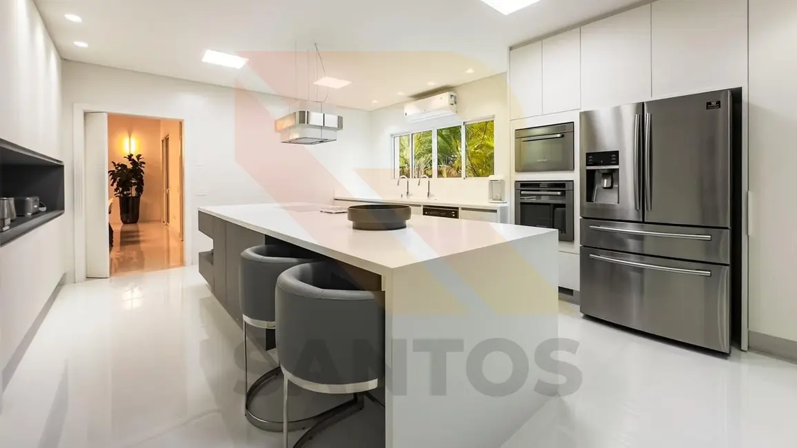 Casa com 4 quartos à venda, 1527m2 em Arujázinho I, II e III, Aruja - SP - imagem 2 Foto 2 de Casa com 4 quartos à venda, 1527m2 em Arujázinho I, II e III, Aruja - SP