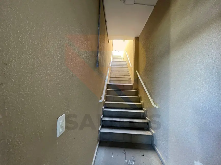 Apartamento com 2 quartos para alugar, 55m2 em Barbosas, Aruja - SP - imagem 5 Foto 5 de Apartamento com 2 quartos para alugar, 55m2 em Barbosas, Aruja - SP