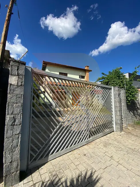 Sala Comercial com 4 quartos para alugar, 250m2 em Jardim Rincão, Aruja - SP - imagem 5 Foto 5 de Sala Comercial com 4 quartos para alugar, 250m2 em Jardim Rincão, Aruja - SP