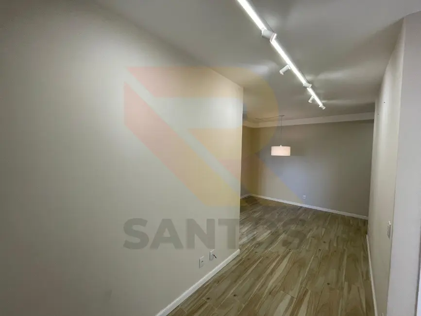 Apartamento com 2 quartos para alugar, 55m2 em Jardim Limoeiro, Aruja - SP - imagem 6 Foto 6 de Apartamento com 2 quartos para alugar, 55m2 em Jardim Limoeiro, Aruja - SP