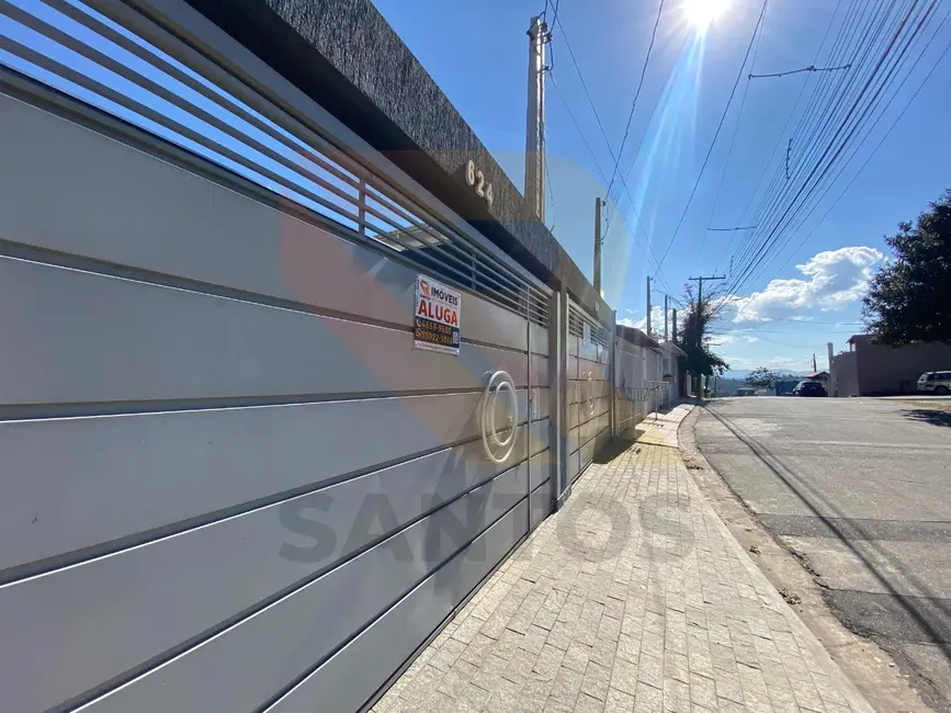 Casa com 3 quartos para alugar, 135m2 em Cidade Nova Arujá, Aruja - SP - imagem 2 Foto 2 de Casa com 3 quartos para alugar, 135m2 em Cidade Nova Arujá, Aruja - SP