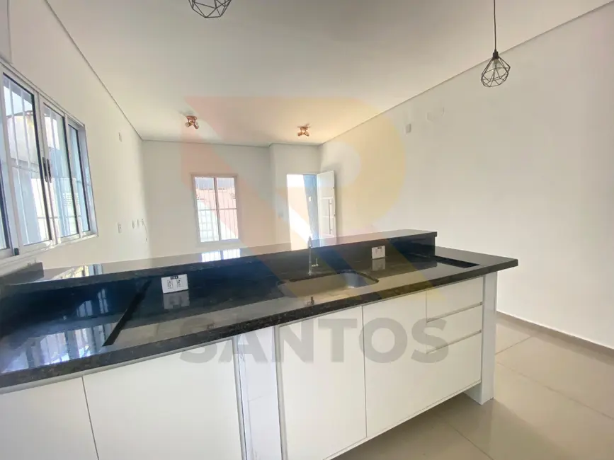 Casa com 3 quartos para alugar, 135m2 em Cidade Nova Arujá, Aruja - SP - imagem 4 Foto 4 de Casa com 3 quartos para alugar, 135m2 em Cidade Nova Arujá, Aruja - SP