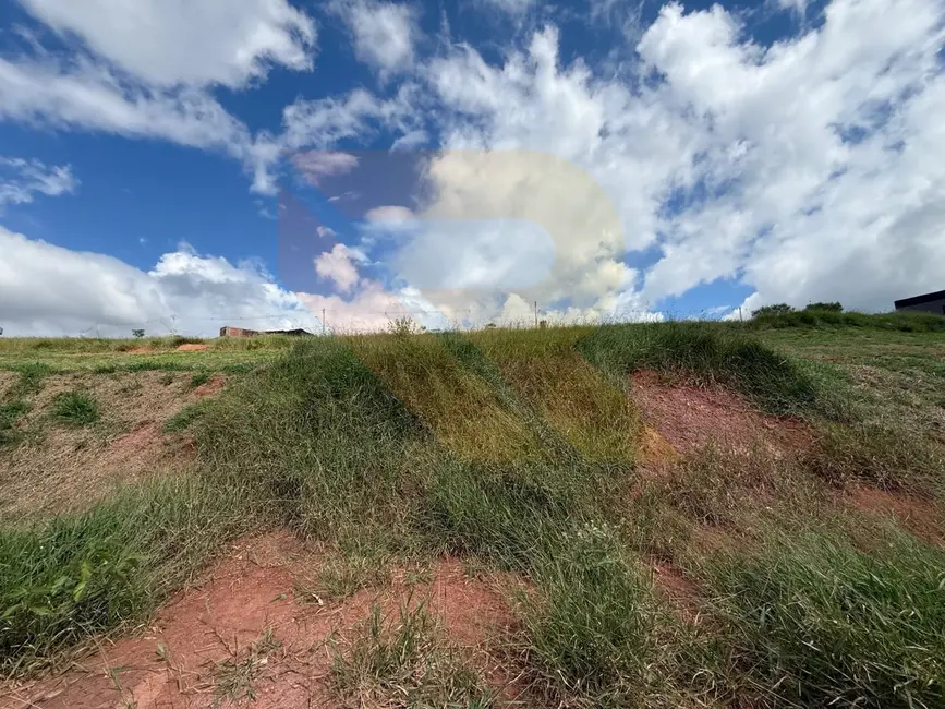 Foto 2 de Terreno / Lote à venda, 301m2 em Centro, Aruja - SP