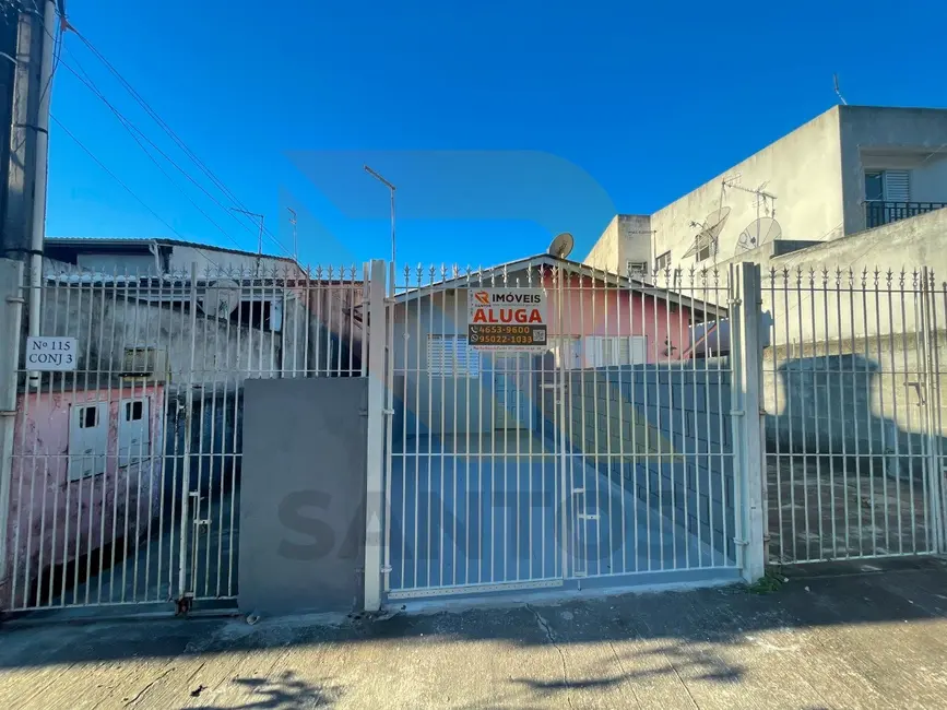 Casa com 2 quartos para alugar, 125m2 em Jardim Fazenda Rincão, Aruja - SP - imagem 1 Foto 1 de Casa com 2 quartos para alugar, 125m2 em Jardim Fazenda Rincão, Aruja - SP