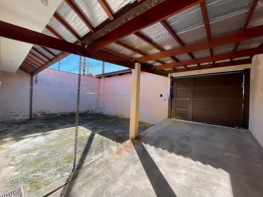 Casa com 3 quartos para alugar, 125m2 em Mirante do Arujá, Aruja - SP - imagem 5 Foto 5 de Casa com 3 quartos para alugar, 125m2 em Mirante do Arujá, Aruja - SP
