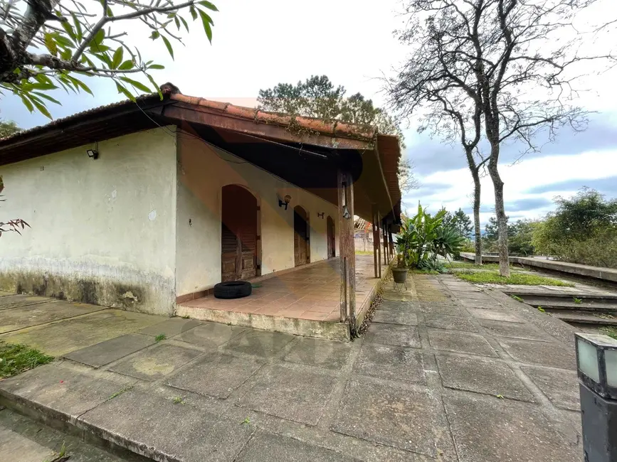 Terreno / Lote à venda, 2743m2 em Jardim das Cerejeiras, Aruja - SP - imagem 4 Foto 4 de Terreno / Lote à venda, 2743m2 em Jardim das Cerejeiras, Aruja - SP