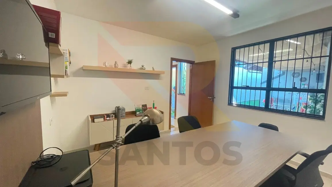 Sala Comercial para alugar, 20m2 em Vila Lima, Aruja - SP - imagem 3 Foto 3 de Sala Comercial para alugar, 20m2 em Vila Lima, Aruja - SP