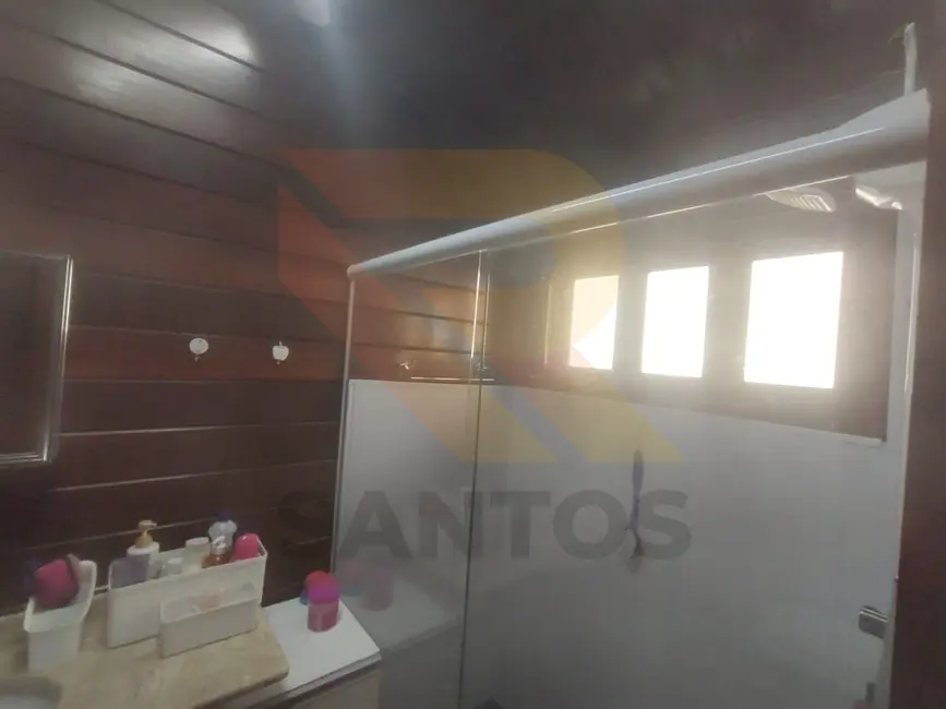 Casa com 2 quartos à venda, 323m2 em Chácara São José, Aruja - SP - imagem 4 Foto 4 de Casa com 2 quartos à venda, 323m2 em Chácara São José, Aruja - SP
