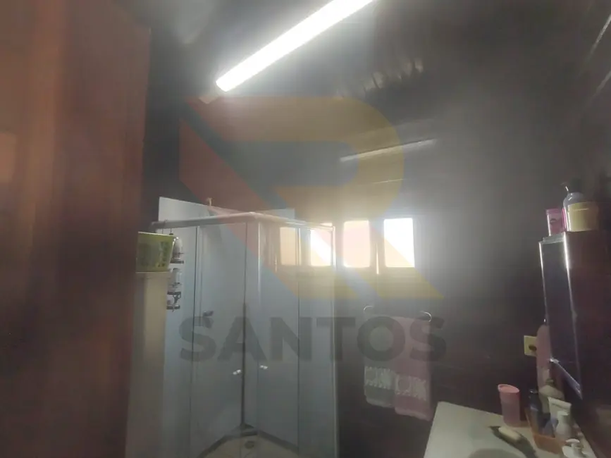 Casa com 2 quartos à venda, 323m2 em Chácara São José, Aruja - SP - imagem 6 Foto 6 de Casa com 2 quartos à venda, 323m2 em Chácara São José, Aruja - SP