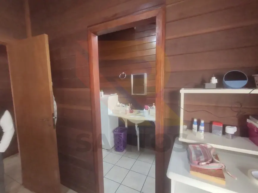 Casa com 2 quartos à venda, 323m2 em Chácara São José, Aruja - SP - imagem 9 Foto 9 de Casa com 2 quartos à venda, 323m2 em Chácara São José, Aruja - SP