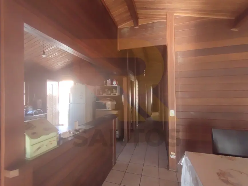 Casa com 2 quartos à venda, 323m2 em Chácara São José, Aruja - SP - imagem 5 Foto 5 de Casa com 2 quartos à venda, 323m2 em Chácara São José, Aruja - SP