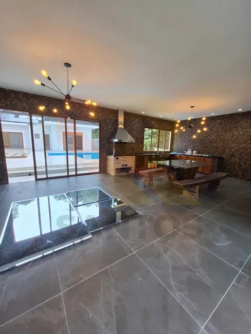 Foto 1 de Chácara com 3 quartos à venda, 3800m2 em Canjicas, Aruja - SP