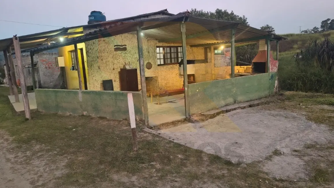 Foto 5 de Casa com 2 quartos à venda, 881m2 em Caputera, Aruja - SP