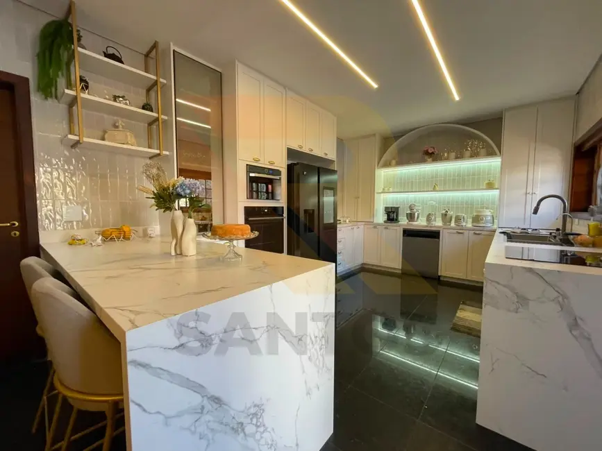 Foto 2 de Casa com 4 quartos à venda, 480m2 em Jardim Imperial Hills III, Aruja - SP