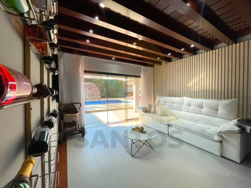 Foto 1 de Casa com 4 quartos à venda, 480m2 em Jardim Imperial Hills III, Aruja - SP