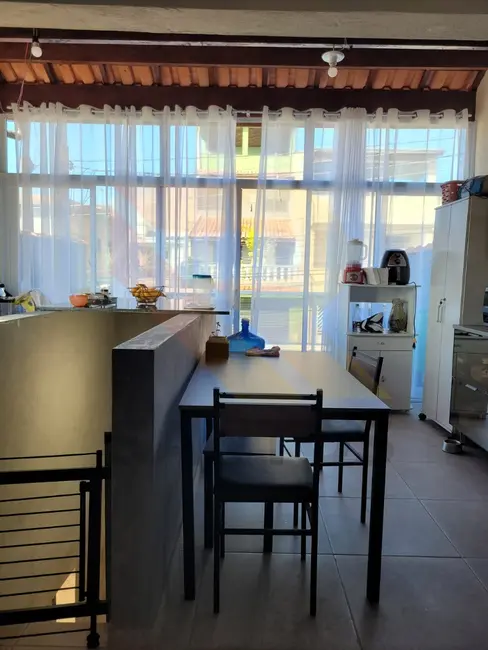 Casa com 4 quartos à venda, 273m2 em Parque Rodrigo Barreto, Aruja - SP - imagem 2 Foto 2 de Casa com 4 quartos à venda, 273m2 em Parque Rodrigo Barreto, Aruja - SP