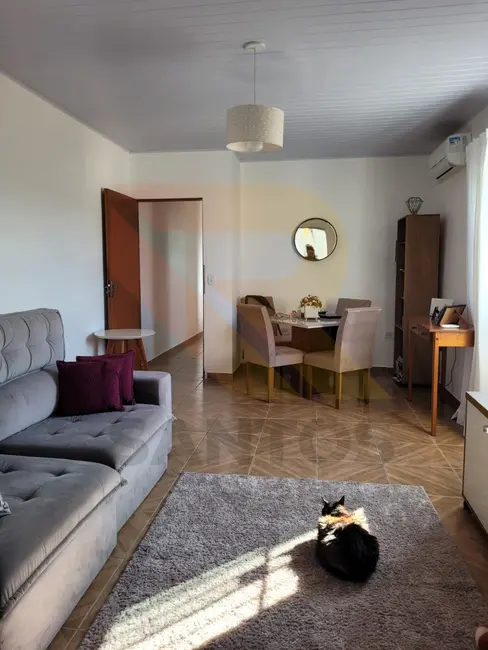 Casa com 4 quartos à venda, 273m2 em Parque Rodrigo Barreto, Aruja - SP - imagem 1 Foto 1 de Casa com 4 quartos à venda, 273m2 em Parque Rodrigo Barreto, Aruja - SP