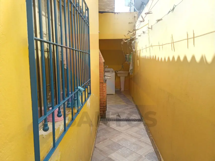 Foto 9 de Casa com 3 quartos à venda, 120m2 em Parque Rodrigo Barreto, Aruja - SP