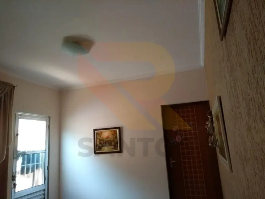 Casa com 2 quartos à venda, 10m2 em Jardim Jóia, Aruja - SP - imagem 7 Foto 7 de Casa com 2 quartos à venda, 10m2 em Jardim Jóia, Aruja - SP