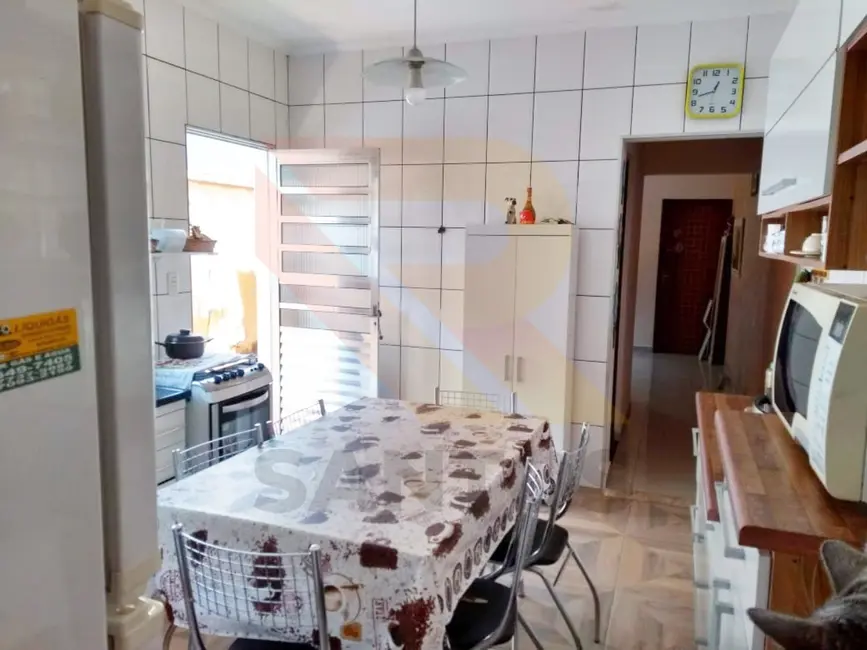 Foto 2 de Casa com 2 quartos à venda, 10m2 em Jardim Jóia, Aruja - SP