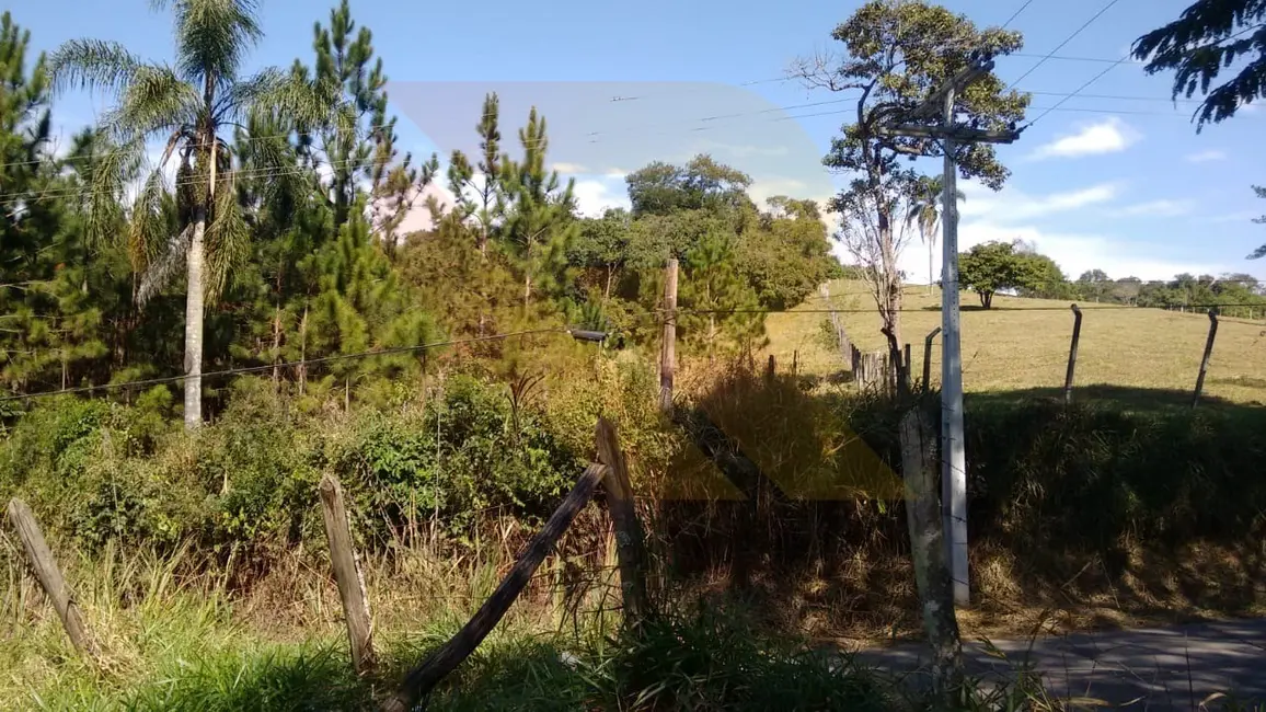 Foto 3 de Chácara com 2 quartos à venda, 150m2 em Canjicas, Aruja - SP