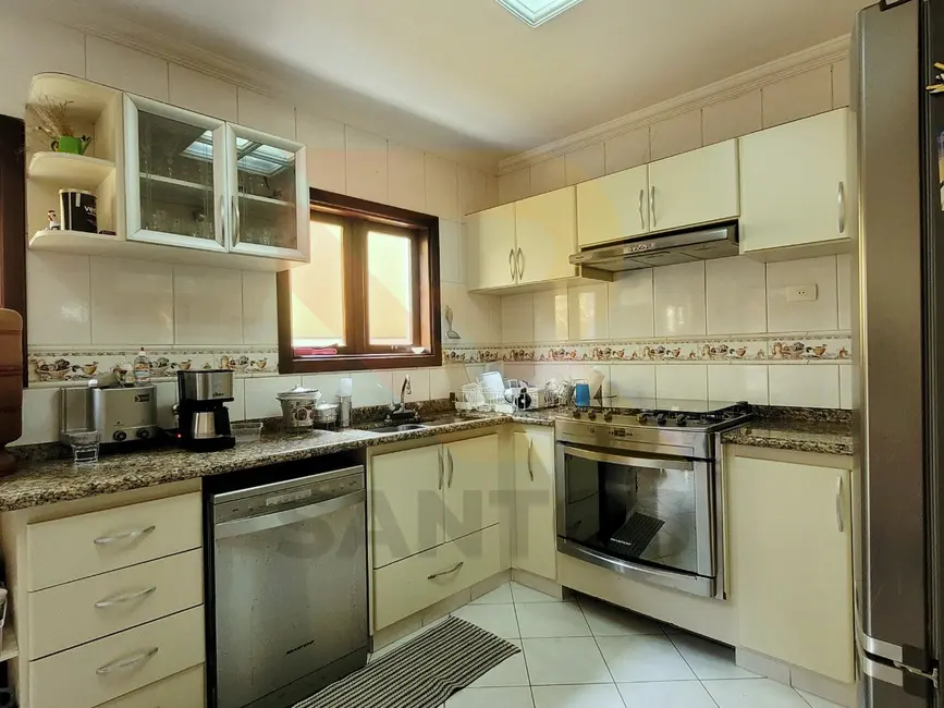 Foto 7 de Casa de Condomínio com 3 quartos à venda, 315m2 em Caputera, Aruja - SP