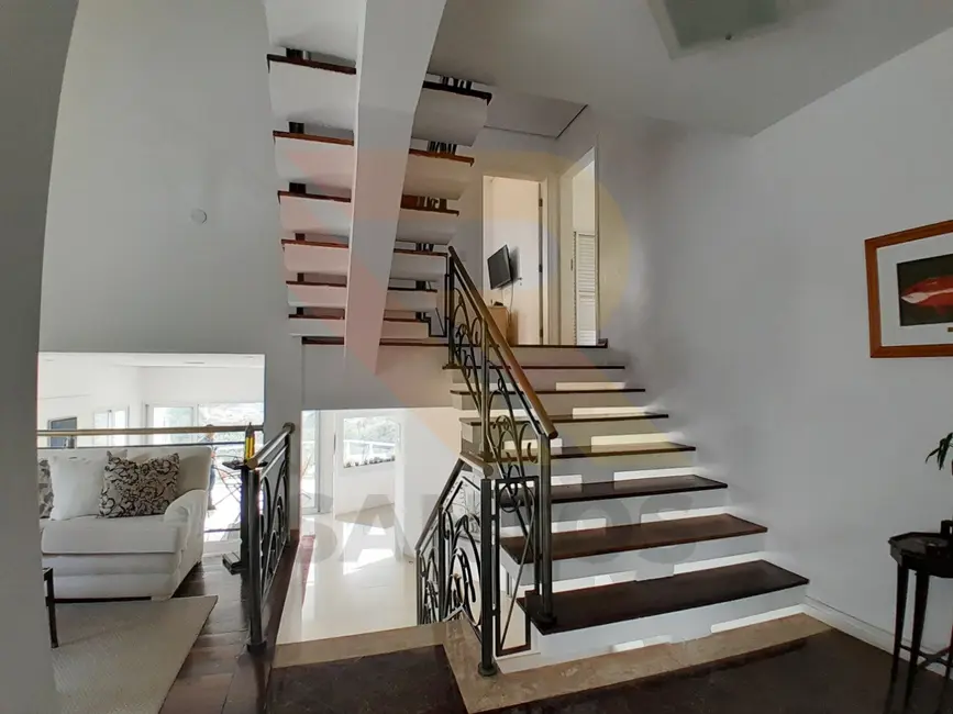 Casa de Condomínio com 4 quartos à venda, 450m2 em Aruja - SP - imagem 7 Foto 7 de Casa de Condomínio com 4 quartos à venda, 450m2 em Aruja - SP