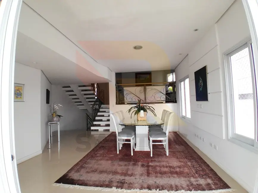 Casa de Condomínio com 4 quartos à venda, 450m2 em Aruja - SP - imagem 9 Foto 9 de Casa de Condomínio com 4 quartos à venda, 450m2 em Aruja - SP