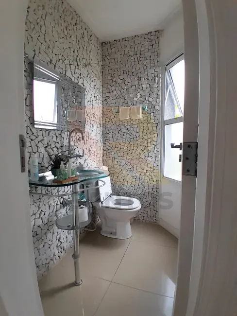 Casa de Condomínio com 4 quartos à venda, 450m2 em Aruja - SP - imagem 5 Foto 5 de Casa de Condomínio com 4 quartos à venda, 450m2 em Aruja - SP