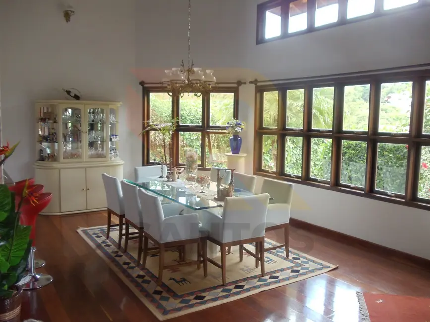 Casa de Condomínio com 4 quartos à venda, 440m2 em Aruja - SP - imagem 4 Foto 4 de Casa de Condomínio com 4 quartos à venda, 440m2 em Aruja - SP