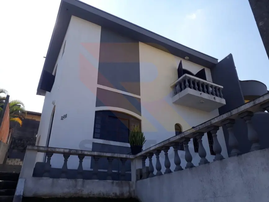 Foto 3 de Casa com 3 quartos à venda, 178m2 em Barbosas, Aruja - SP