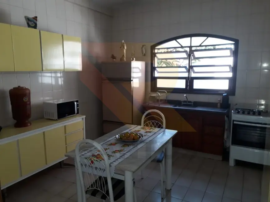 Foto 9 de Casa com 3 quartos à venda, 178m2 em Barbosas, Aruja - SP