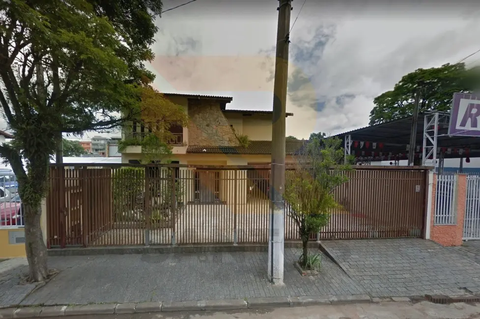 Foto 1 de Casa com 4 quartos à venda, 298m2 em Jardim Planalto, Aruja - SP