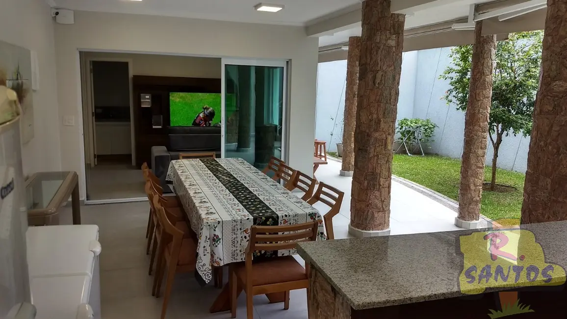 Foto 6 de Casa de Condomínio com 4 quartos à venda, 320m2 em Aruja - SP