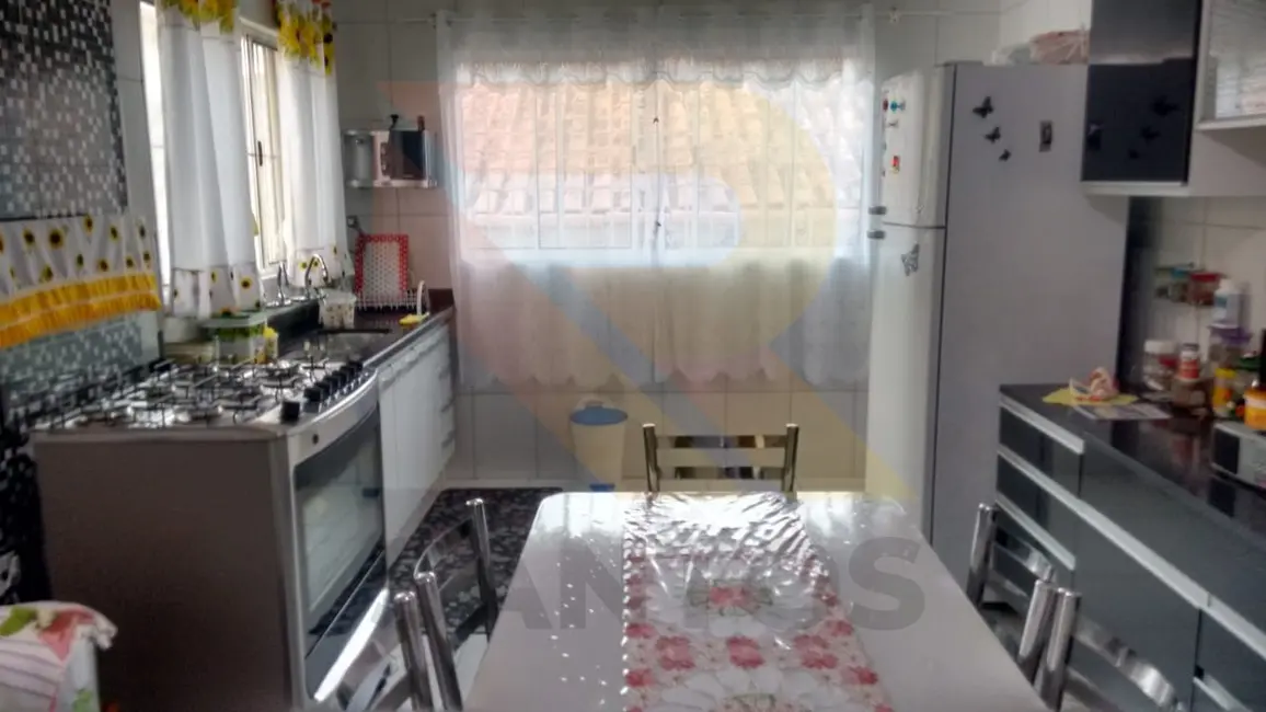 Foto 4 de Casa com 2 quartos à venda, 180m2 em Aruja - SP