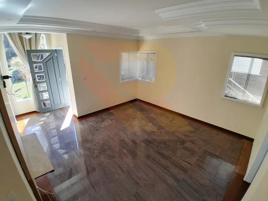 Foto 3 de Casa de Condomínio com 3 quartos à venda e para alugar, 330m2 em Aruja - SP