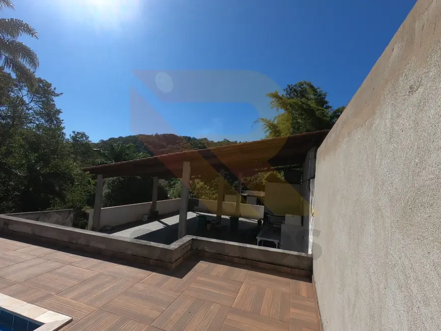 Chácara com 2 quartos à venda, 100m2 em Aruja - SP - imagem 9 Foto 9 de Chácara com 2 quartos à venda, 100m2 em Aruja - SP