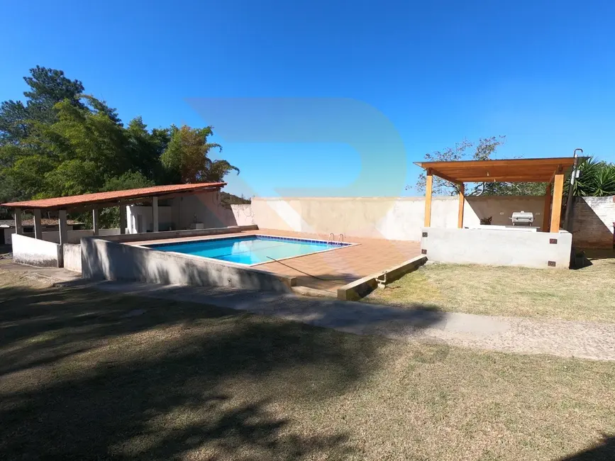 Chácara com 2 quartos à venda, 100m2 em Aruja - SP - imagem 6 Foto 6 de Chácara com 2 quartos à venda, 100m2 em Aruja - SP