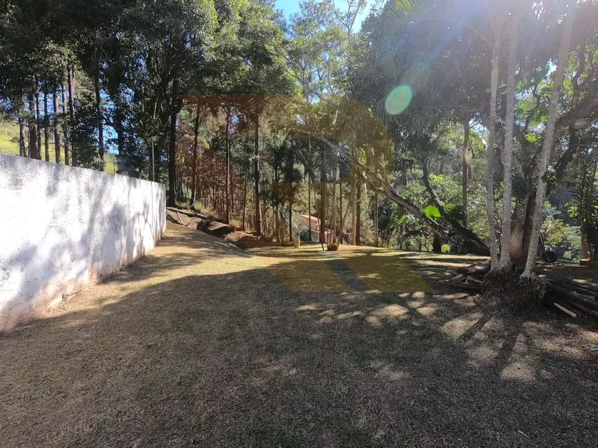 Chácara com 2 quartos à venda, 100m2 em Aruja - SP - imagem 3 Foto 3 de Chácara com 2 quartos à venda, 100m2 em Aruja - SP