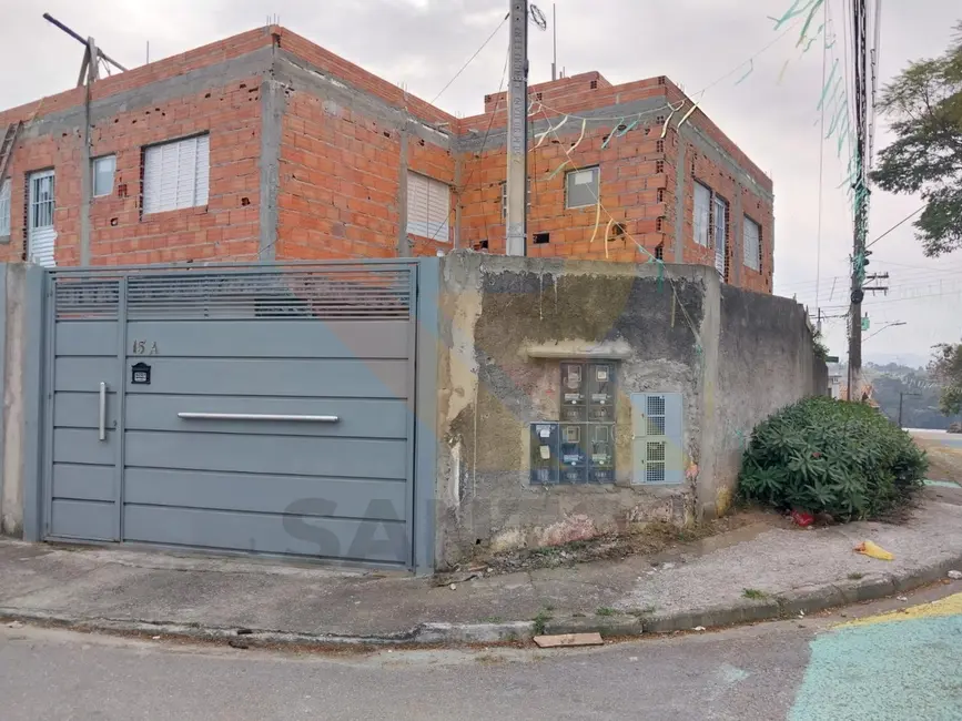 Casa com 3 quartos à venda, 180m2 em Jardim Vitória, Aruja - SP - imagem 8 Foto 8 de Casa com 3 quartos à venda, 180m2 em Jardim Vitória, Aruja - SP