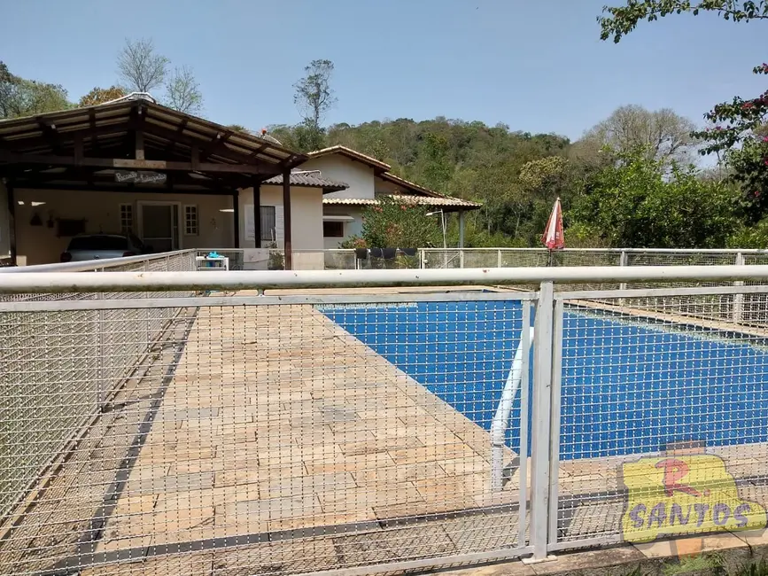 Foto 1 de Chácara com 6 quartos à venda, 600m2 em Canjicas, Aruja - SP