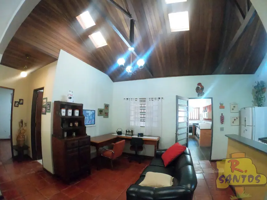 Foto 4 de Chácara com 6 quartos à venda, 600m2 em Canjicas, Aruja - SP