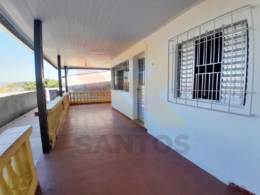 Casa com 3 quartos para alugar, 315m2 em Jardim Real, Aruja - SP - imagem 2 Foto 2 de Casa com 3 quartos para alugar, 315m2 em Jardim Real, Aruja - SP