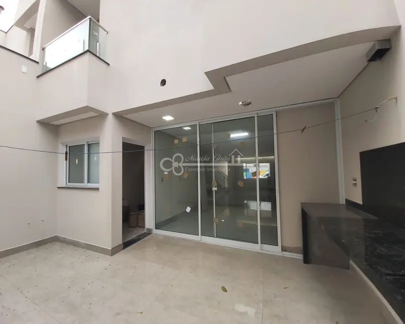 Sobrado com 3 quartos à venda, 210m2 em Rudge Ramos, Sao Bernardo Do Campo - SP - imagem 6 Foto 6 de Sobrado com 3 quartos à venda, 210m2 em Rudge Ramos, Sao Bernardo Do Campo - SP